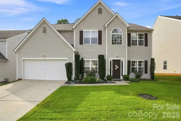 5909 Parkstone Drive, Matthews, NC 28104