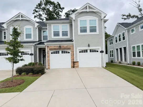 8036 Overmeadow Lane, Charlotte, NC 28269