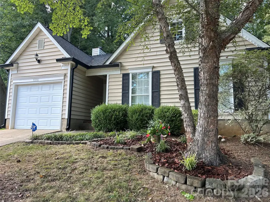 9206 Rotherham Lane, Charlotte, NC 28216 - #3