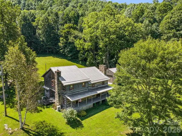146 Gentry Farm Drive, Hot Springs, NC 28743