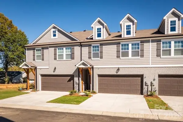 312 Cannamela Drive, Pineville, NC 28134