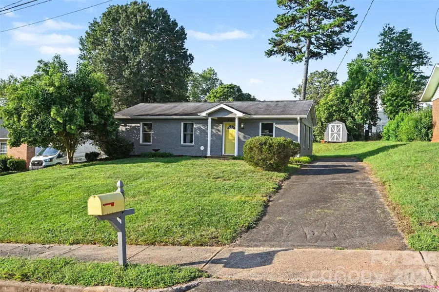 812 Capps Hill Mine Road, Charlotte, NC 28216 - #2