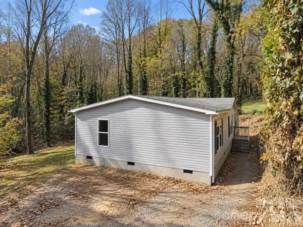 55 Harris Ridge Road, Candler, NC 28715