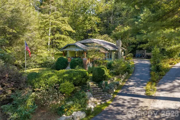 95 Chestnut Hill Loop Road, Gerton, NC 28735