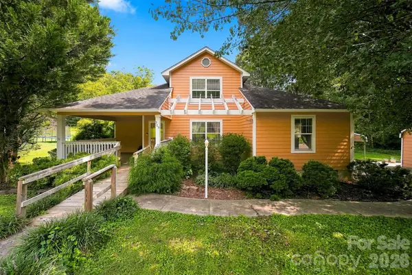 717 2nd Street Place Sw, Conover, NC 28613