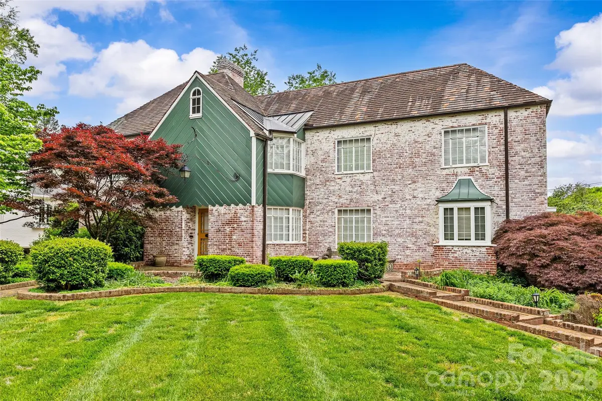 1858 Queens Road W, Charlotte, NC 28207 - #1