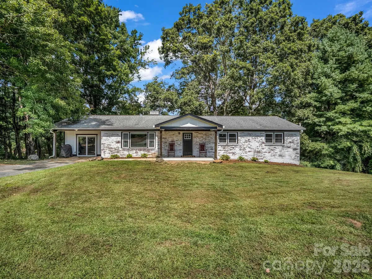 3208 Florida Drive, Hendersonville, NC 28792 - #1