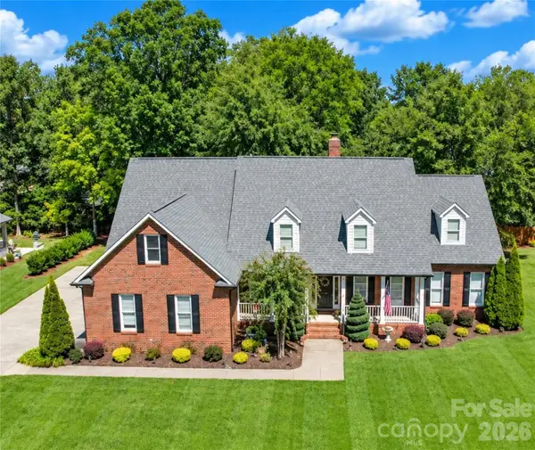 5480 Glen Forest Drive, Charlotte, NC 28226