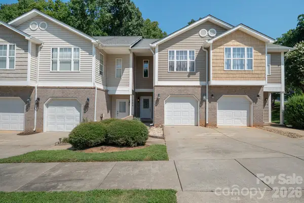 106 Sherman Oaks Lane, Mooresville, NC 28115