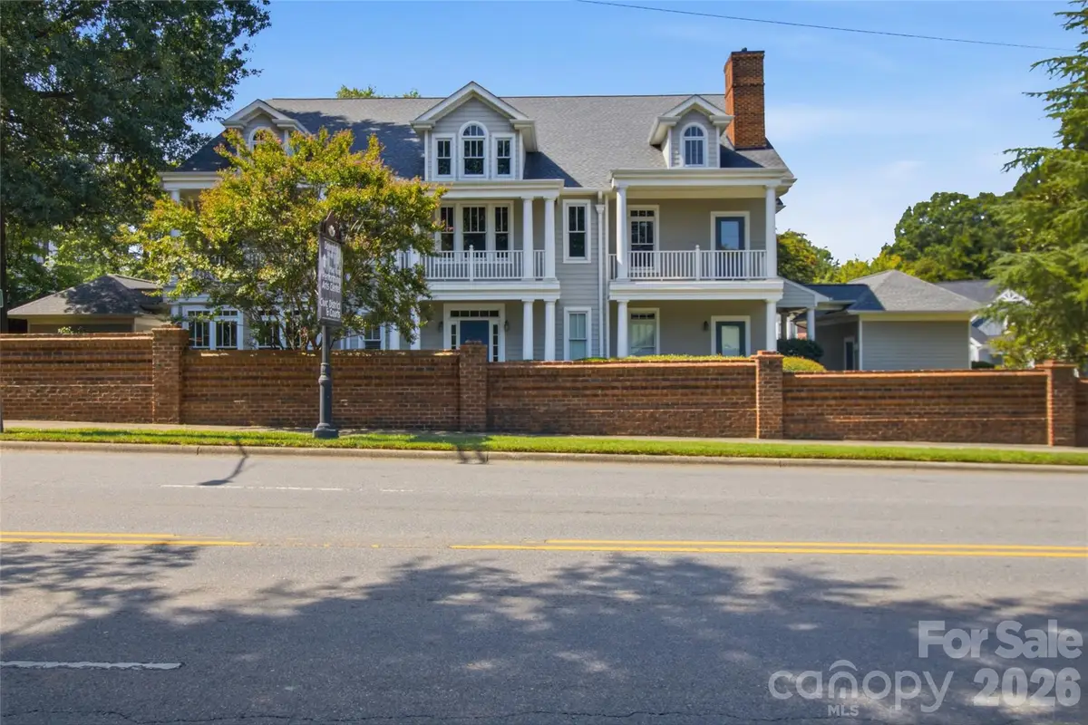 1056 The Glen Street, Statesville, NC 28677 - #1