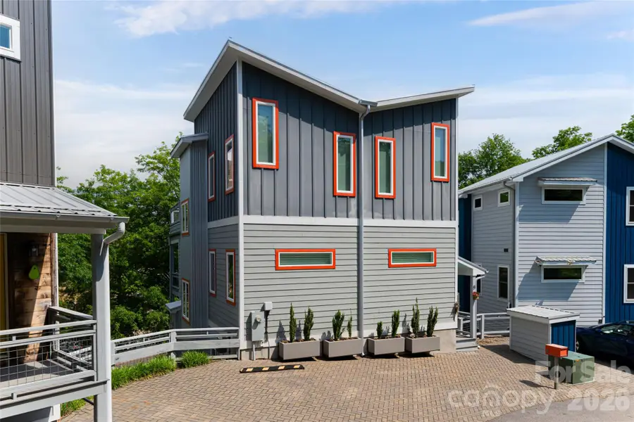 8 Birdhouse Row, Asheville, NC 28801 - #3