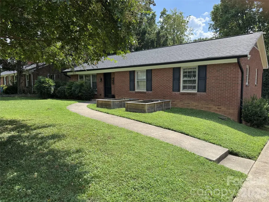 948 Heather Lane, Charlotte, NC 28209 - #2