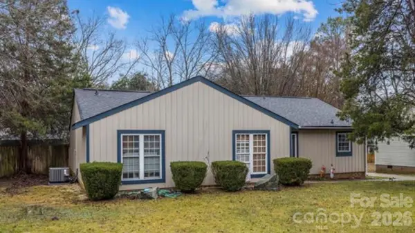 11413 Moonridge Drive, Charlotte, NC 28226