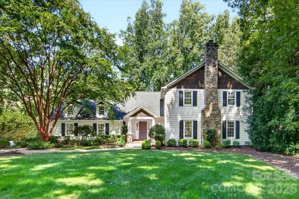 6138 Saint John Lane, Charlotte, NC 28210