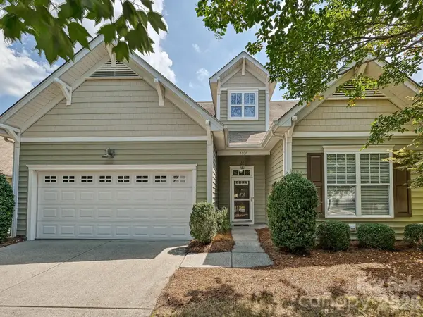 1021 Knob Creek Lane, Tega Cay, SC 29708