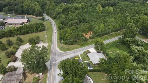 5500-A N Church Street, Greensboro, NC 27455
