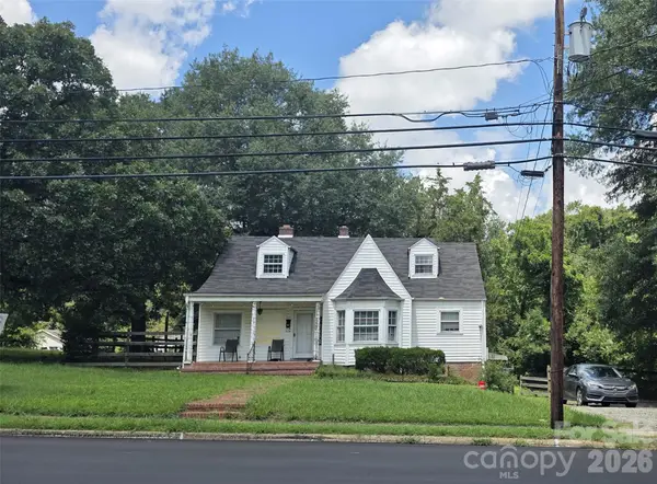 204 E Trade Street, Dallas, NC 28034