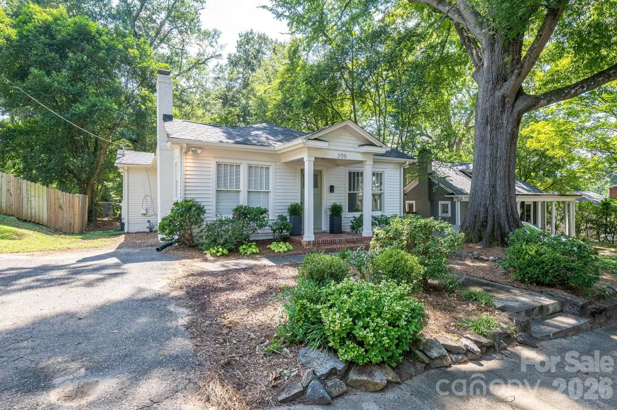 205 W Sixth Avenue, Gastonia, NC 28052 - #1