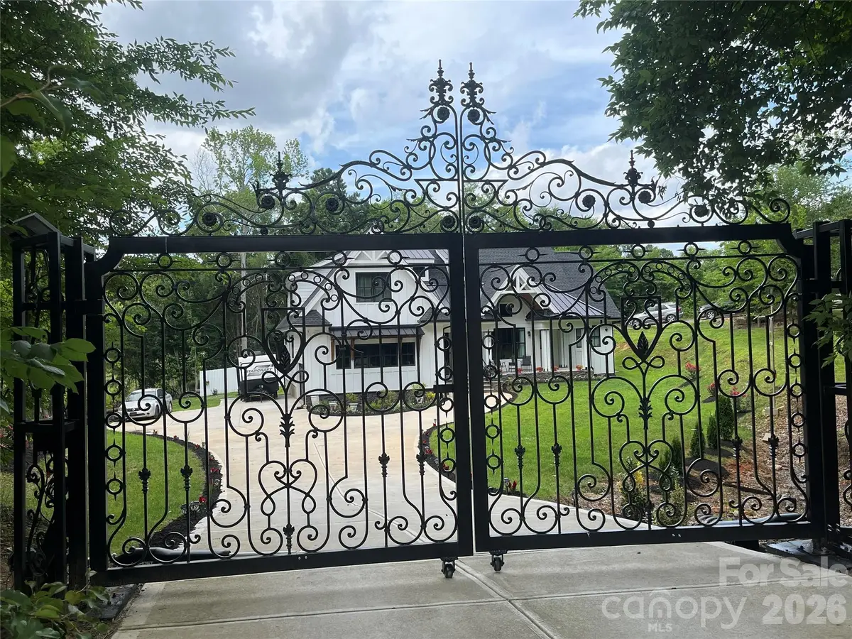 900 Houston Heights Road, Charlotte, NC 28262 - #1