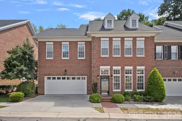 6415 Wakehurst Road, Charlotte, NC 28226