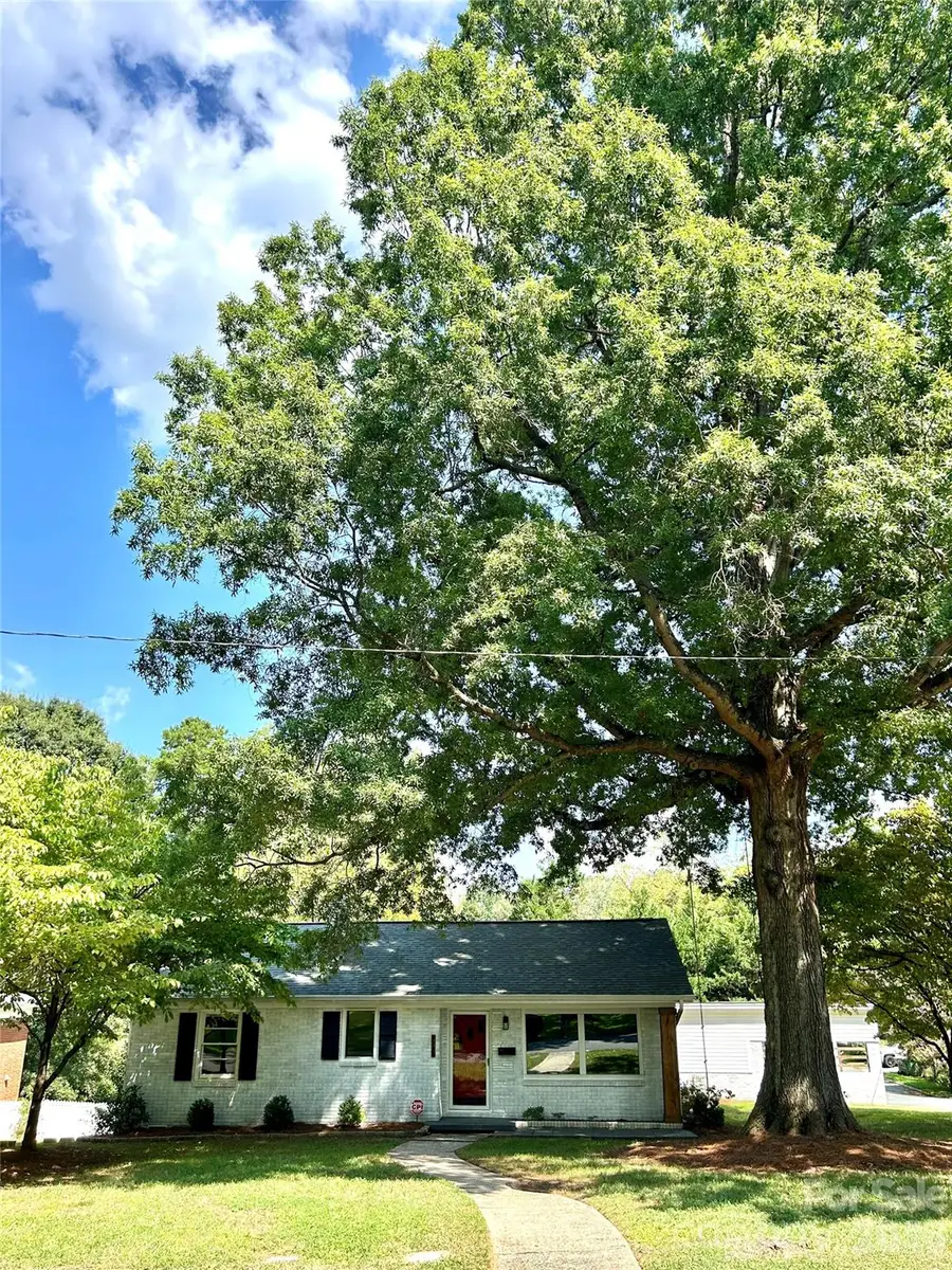 2255 Falmouth Road, Charlotte, NC 28205 - #2