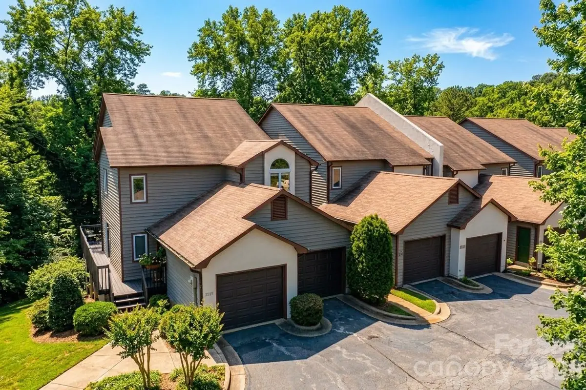 2231 6th Street Nw #16, Hickory, NC 28601 - #1