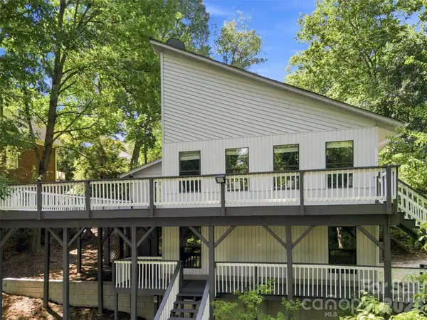 3015 Point Clear Drive, Tega Cay, SC 29708