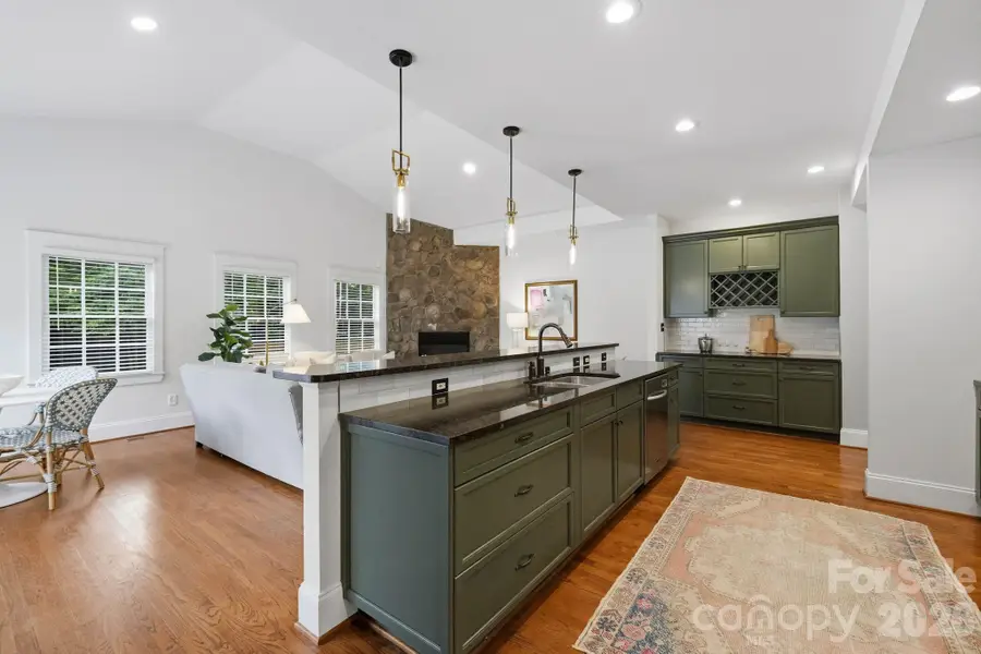 1815 Dearmon Drive, Charlotte, NC 28205 - #3