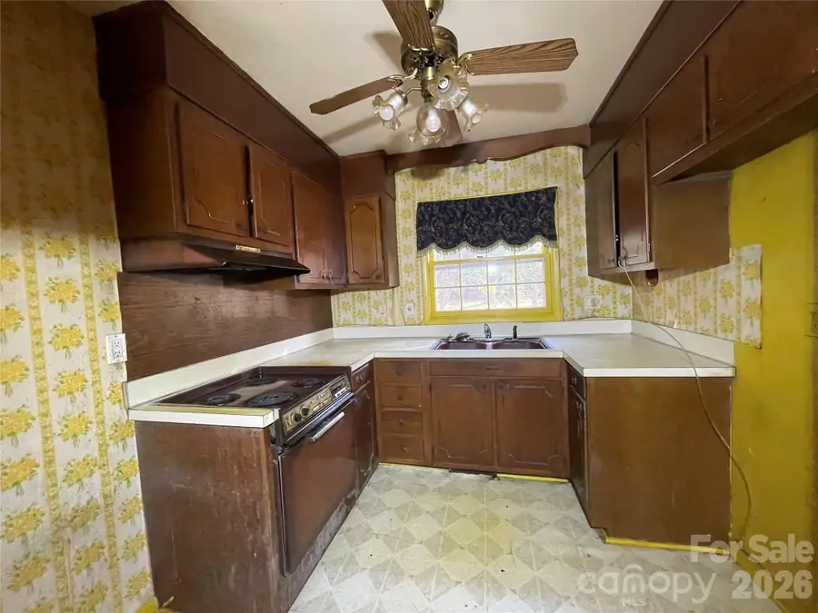 400 S Shaver Street, Salisbury, NC 28144 - #3