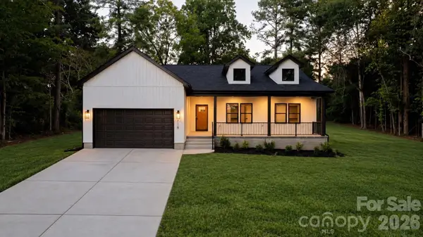 718 W 1st Street, Newton, NC 28658