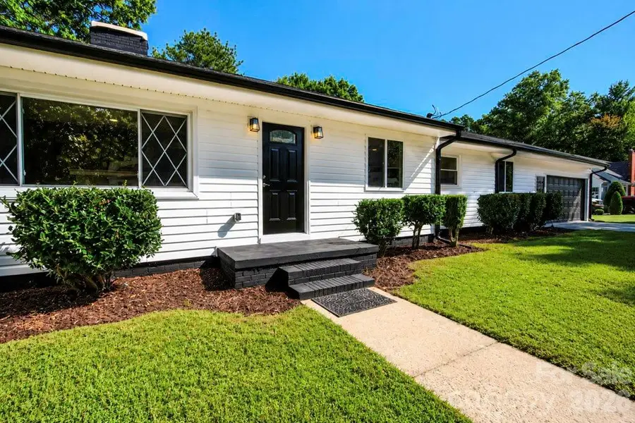 300 King Street, Monroe, NC 28110 - #2