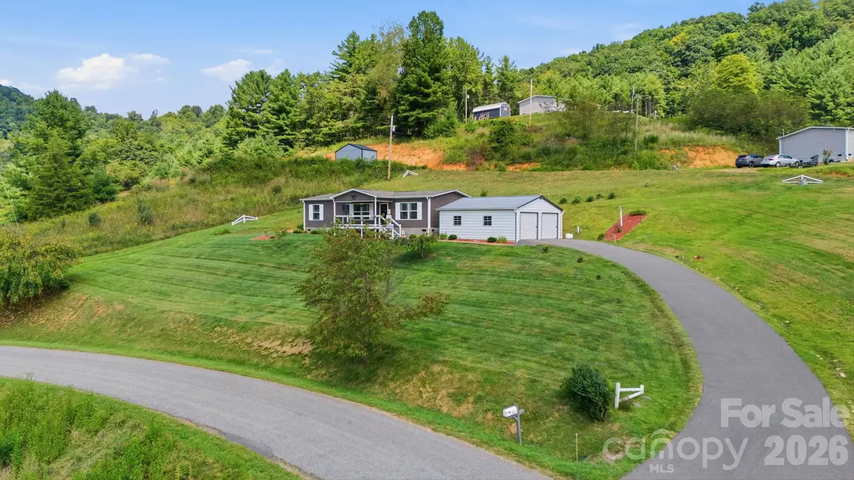 582 John Henry Road, Burnsville, NC 28714 - #1