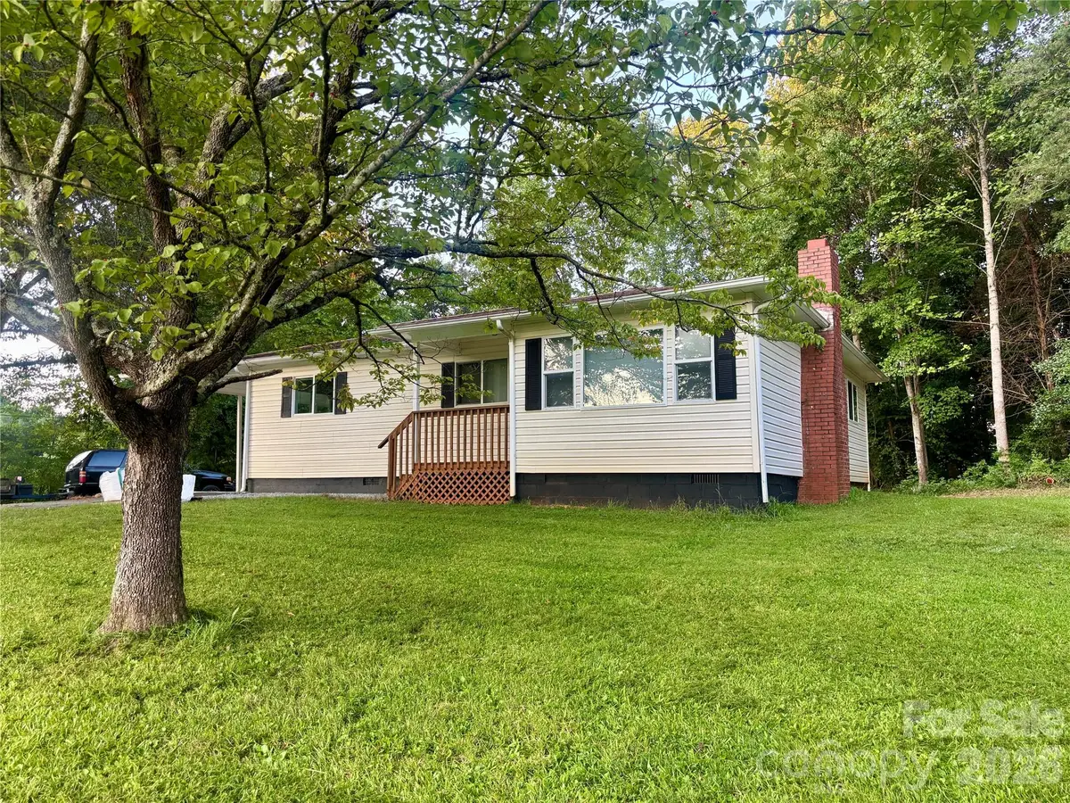 6622 Mountain Grove Road, Hickory, NC 28602 - #1