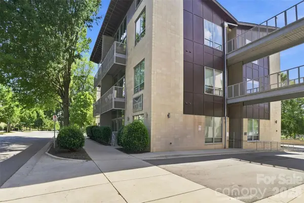 2116 Mcclintock Road, Charlotte, NC 28205