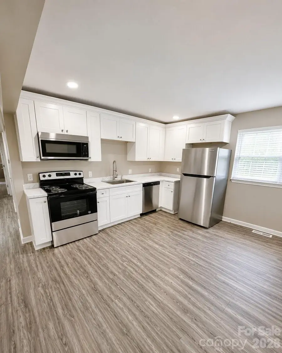 2756 Coronet Way, Charlotte, NC 28208 - #3