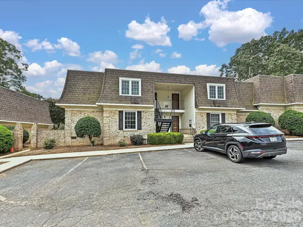 3520 Colony Road, Charlotte, NC 28211