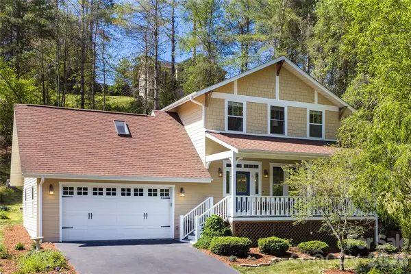 26 Macdougall Lane, Weaverville, NC 28787
