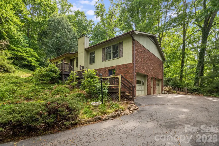 636 Goldview Drive, Hendersonville, NC 28791 - #3