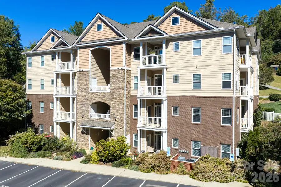 40 Hyannis Drive #203, Asheville, NC 28804 - #2