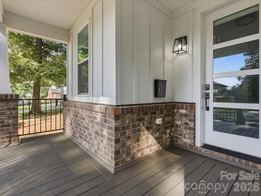 129 S Gardner Avenue, Charlotte, NC 28208 - #3
