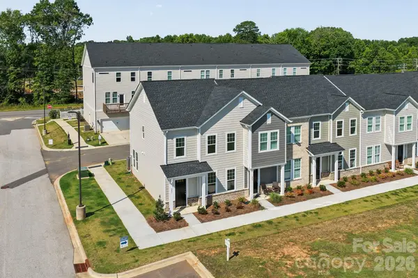 205 Vanguard Lane #15, Gastonia, NC 28056