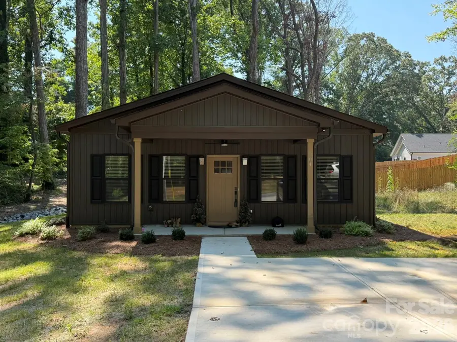 204 E Poplar Street, Stanley, NC 28164 - #2