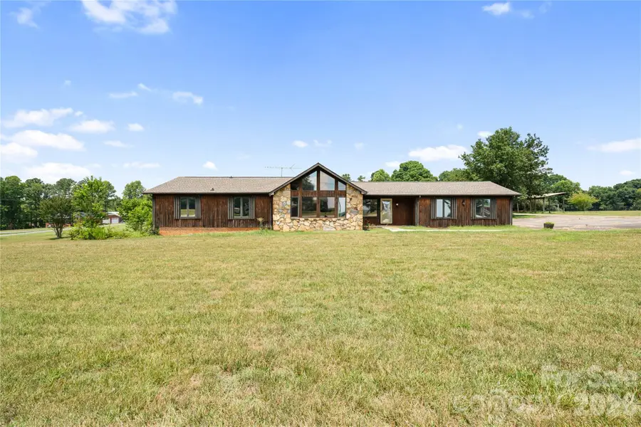 7610 Long Island Road, Catawba, NC 28609 - #2