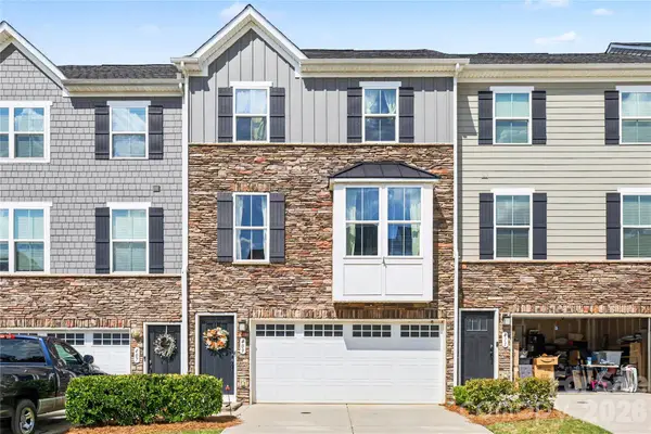 409 Lahinch Drive, Tega Cay, SC 29708