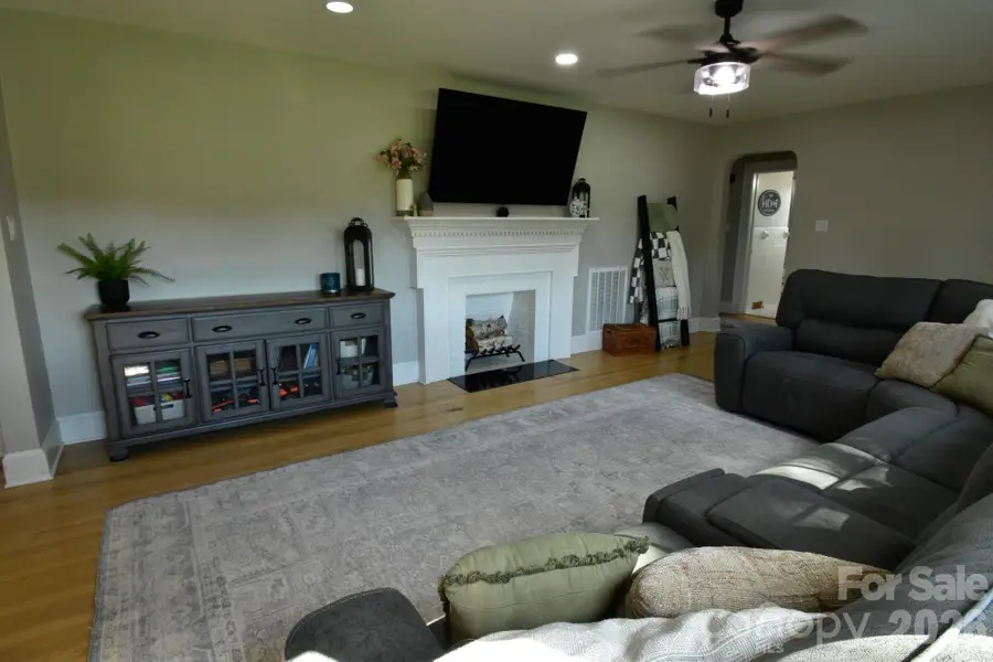 541 Perry Road, Troutman, NC 28166 - #2