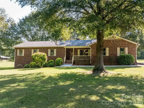 614 Salisbury Street, Rockwell, NC 28138