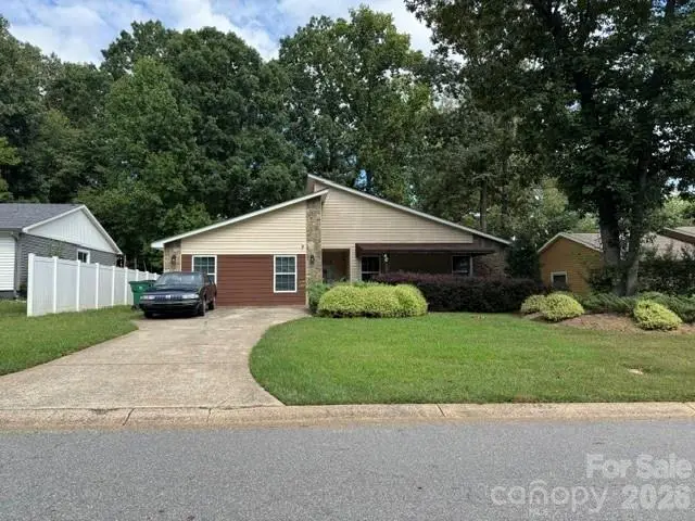 7626 Eastbourne Road, Charlotte, NC 28227 - #1