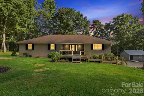 168 S Country Lane, Mills River, NC 28759