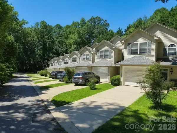 102 S Park Lane, Black Mountain, NC 28711