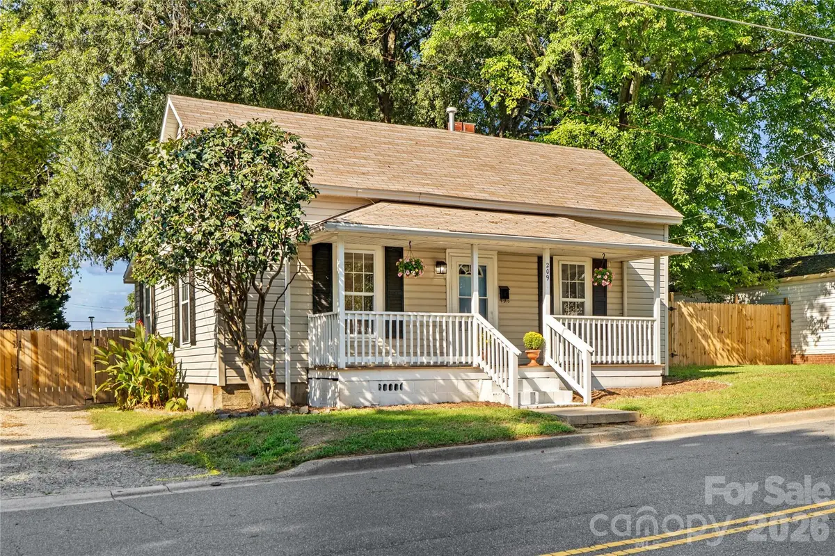 209 E Wilson Avenue, Mooresville, NC 28115 - #1